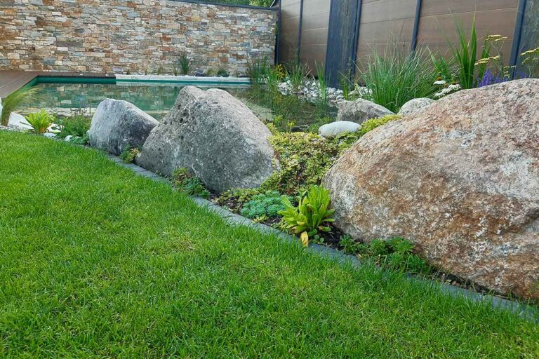 Gartenbau-Sommer-Schwimmteich-Gestaltung-2